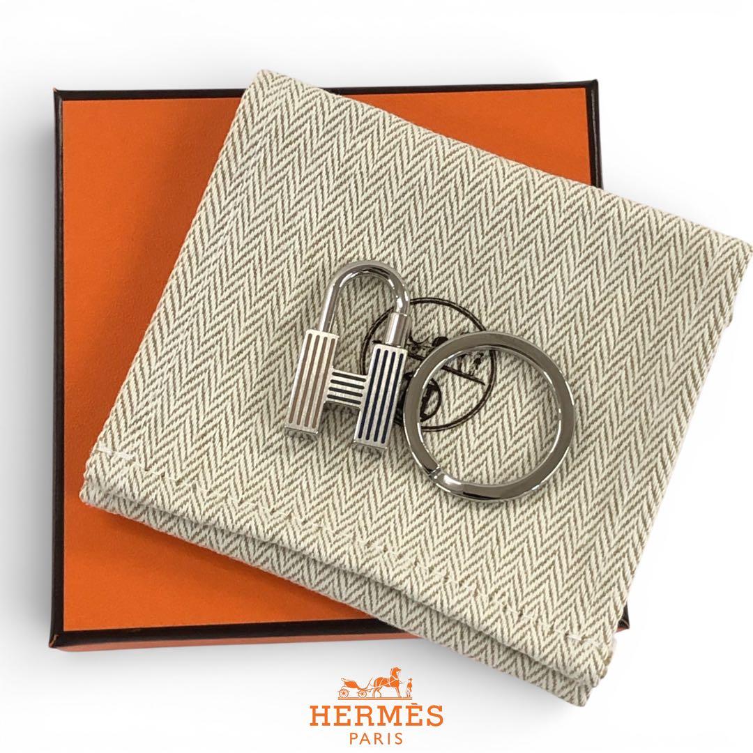 美品 HERMES エルメス Hカデナ チャーム キーリング