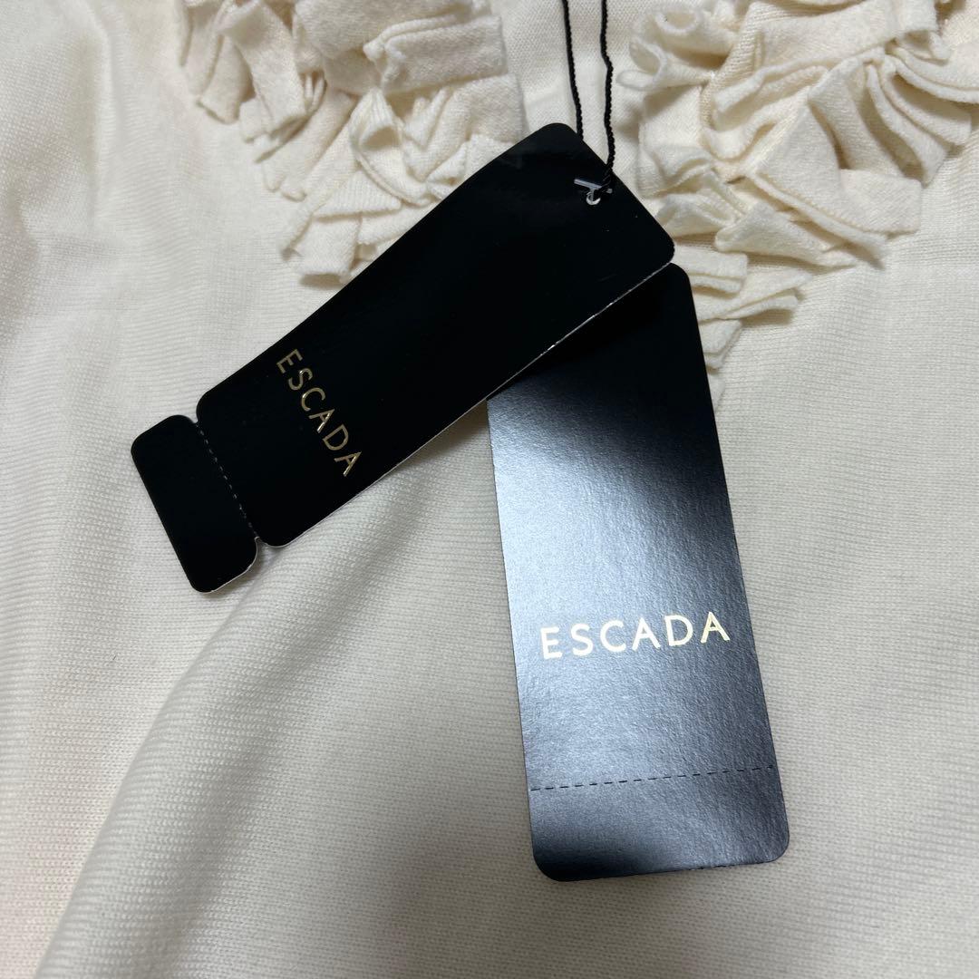 ♦︎新品未使用♦︎ESCADA フリル Vネック 半袖セーター S