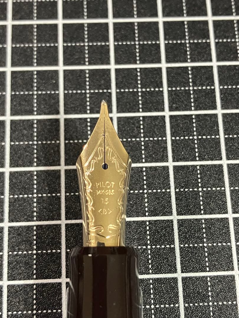 PILOT パイロット カスタム823　ブラウン　B-nib