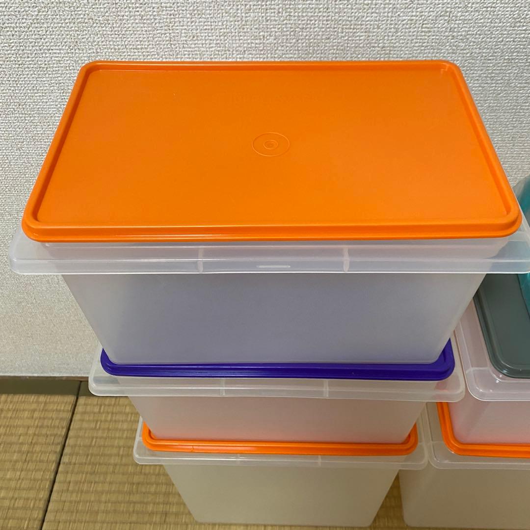 タッパーウェア　10キロキーパー　2個　5キロキーパー　3個　ハンドル1個