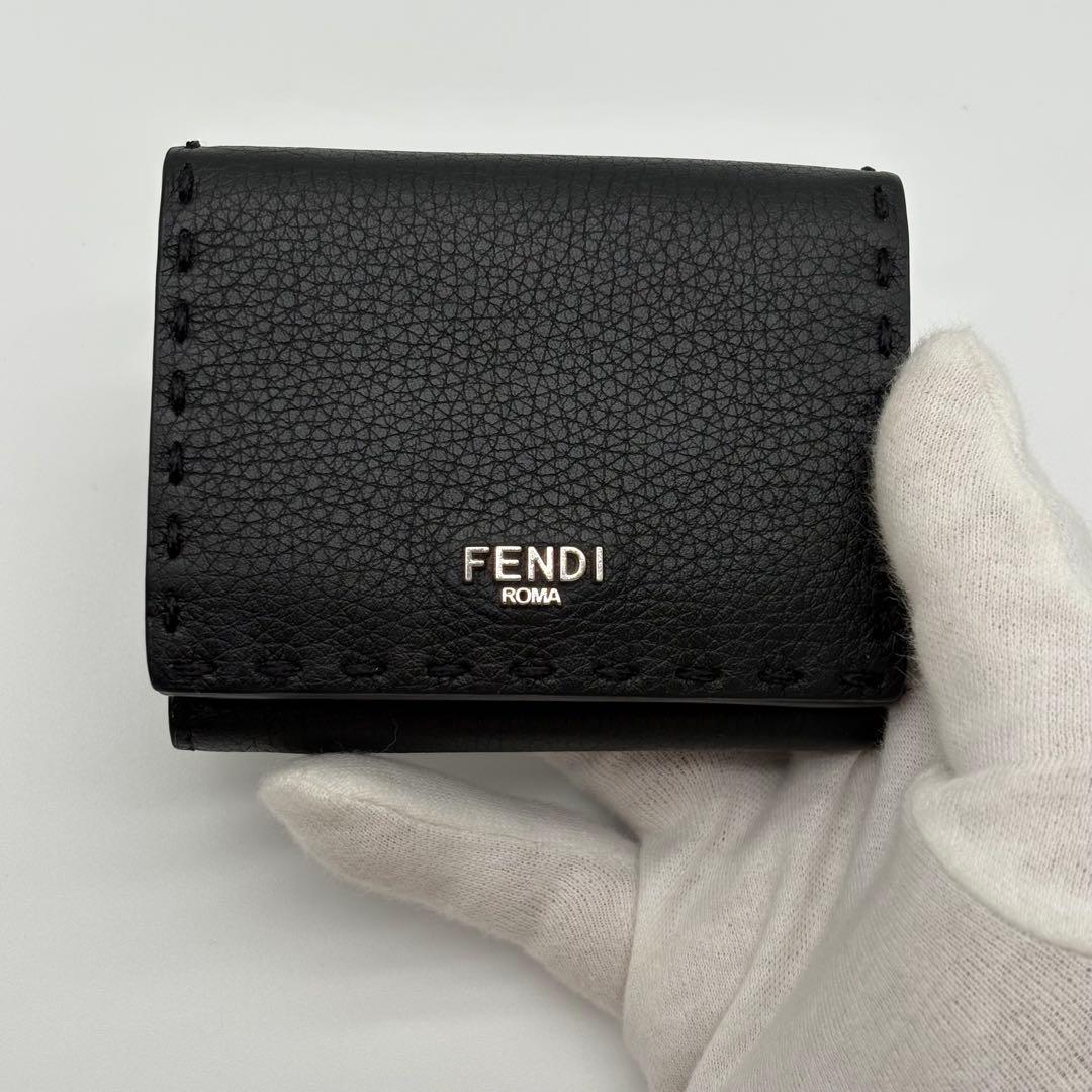 美品　フェンディ　三つ折り財布　セレリアウォレット　ブラック