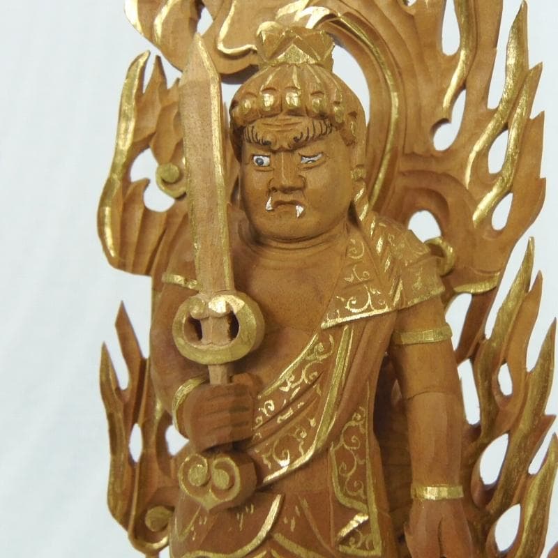 お盆お彼岸大特価中　白檀仏像★白檀 不動明王3.5寸 金泥★お不動さん★お仏壇に