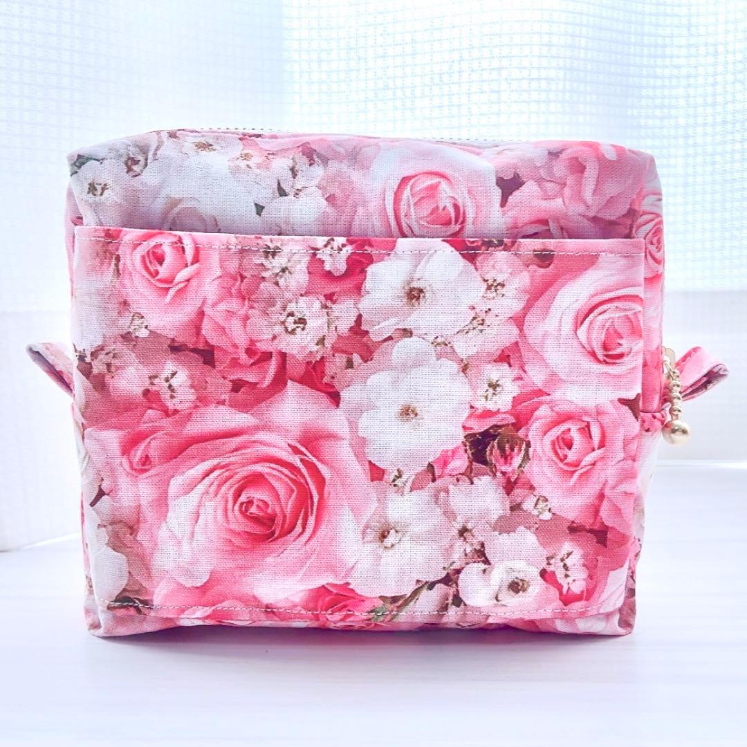 ★k.k★ ハンドメイドポーチ ティッシュケース付き 2個 A465