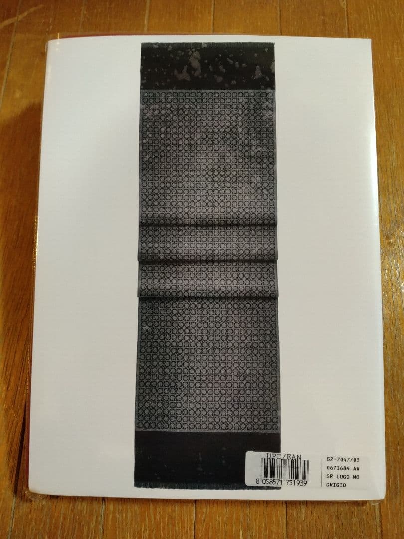 【新品】Salvatore Ferragamo マフラー グレー 35×180