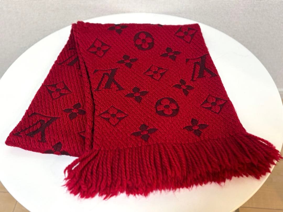 LOUIS VUITTON マフラー　レッド
