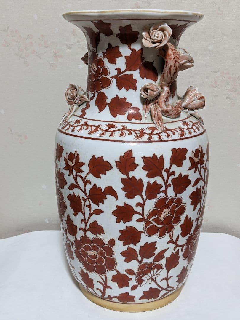 ♦中国陶磁器 紅釉花卉文様 貼花 蕾花双耳瓶 花瓶 民国時代 華東堂製 骨董品