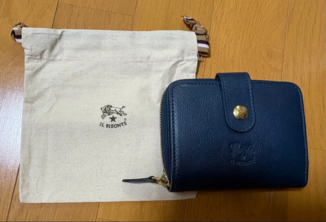 新品未使用　イルビゾンテ　二つ折り財布　ラウンドファスナー　IL BISONTE