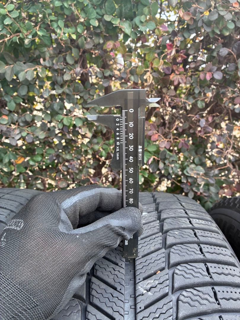 ウ*イ様 ミシュラン X-ICE3+ スタッドレスタイヤ255/55R18 4本