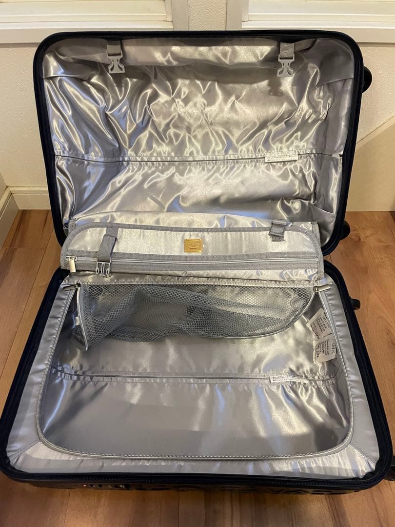 サマンサタバサ　キャリーケース