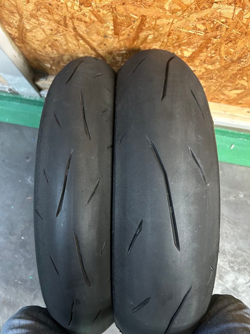 α14前後セット（110/70/17 140/60/17）