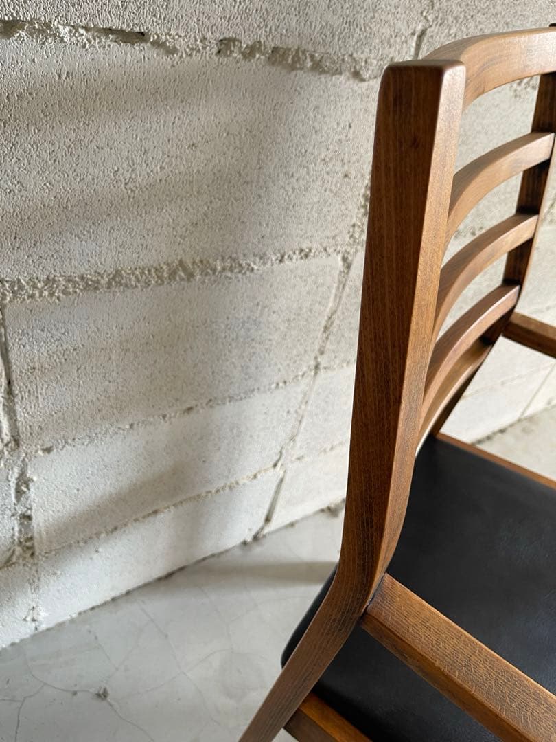 ビンテージ　アームチェア　本革レザー　ダイニングチェア