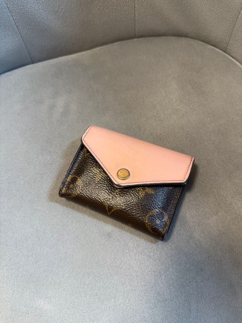 ルイヴィトンM62933ポルトフォイユ・ゾエ