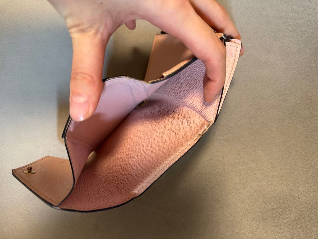 ルイヴィトンM62933ポルトフォイユ・ゾエ