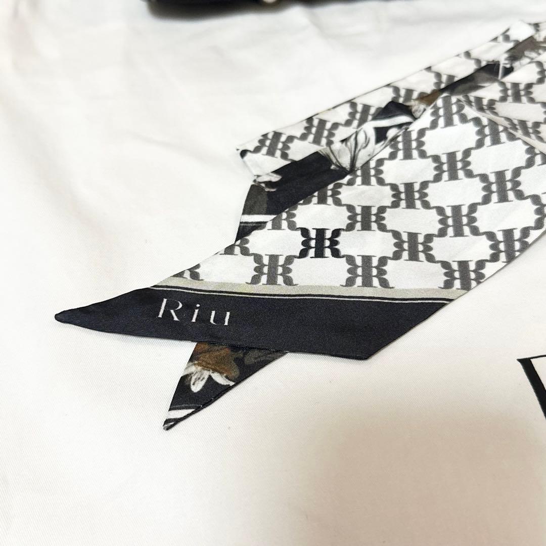 riu embossed tote bag トートバッグ スカーフ付 Rちゃん