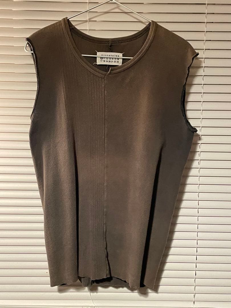 マルタンマルジェラ　10 ノースリーブ