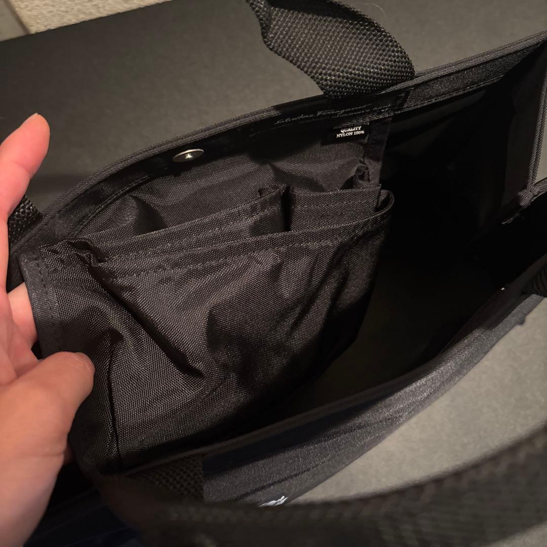 Ferragamo フェラガモ　オードリーヘップバーン　トートバッグ　黒