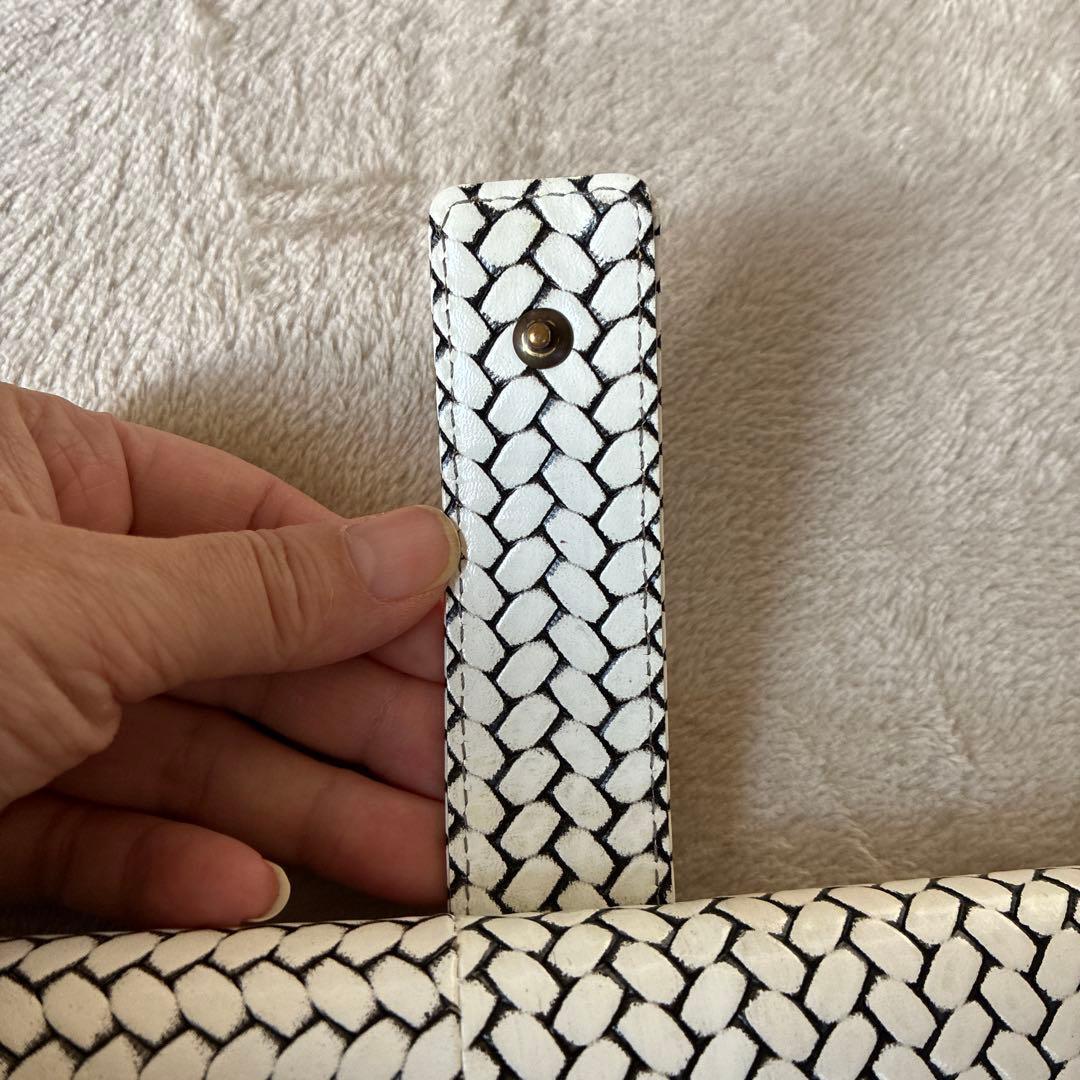 HIROKO HAYASHI ホワイト　オッティカ　折り財布