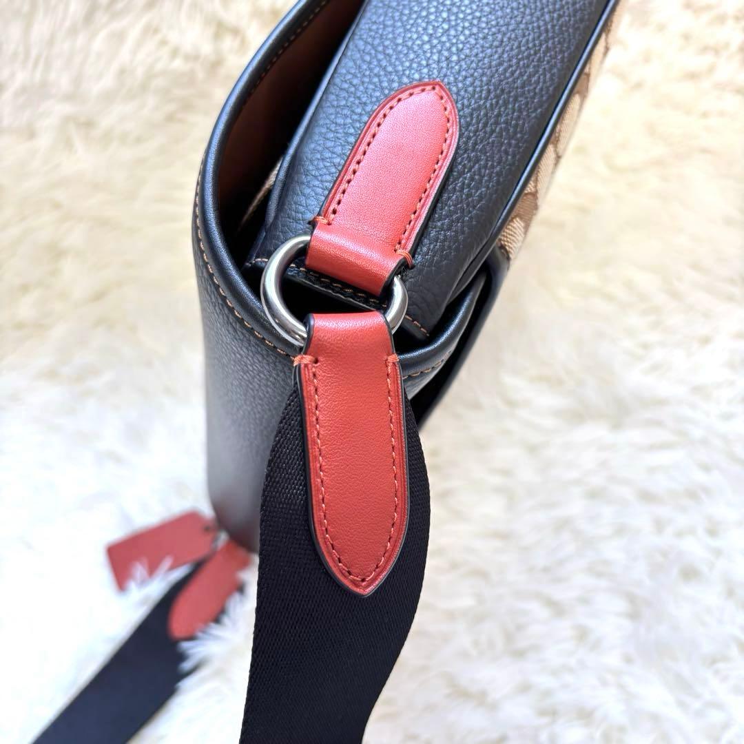 【美品】コーチ CE534ショルダーバッグ レザー 斜め掛け シグネチャー