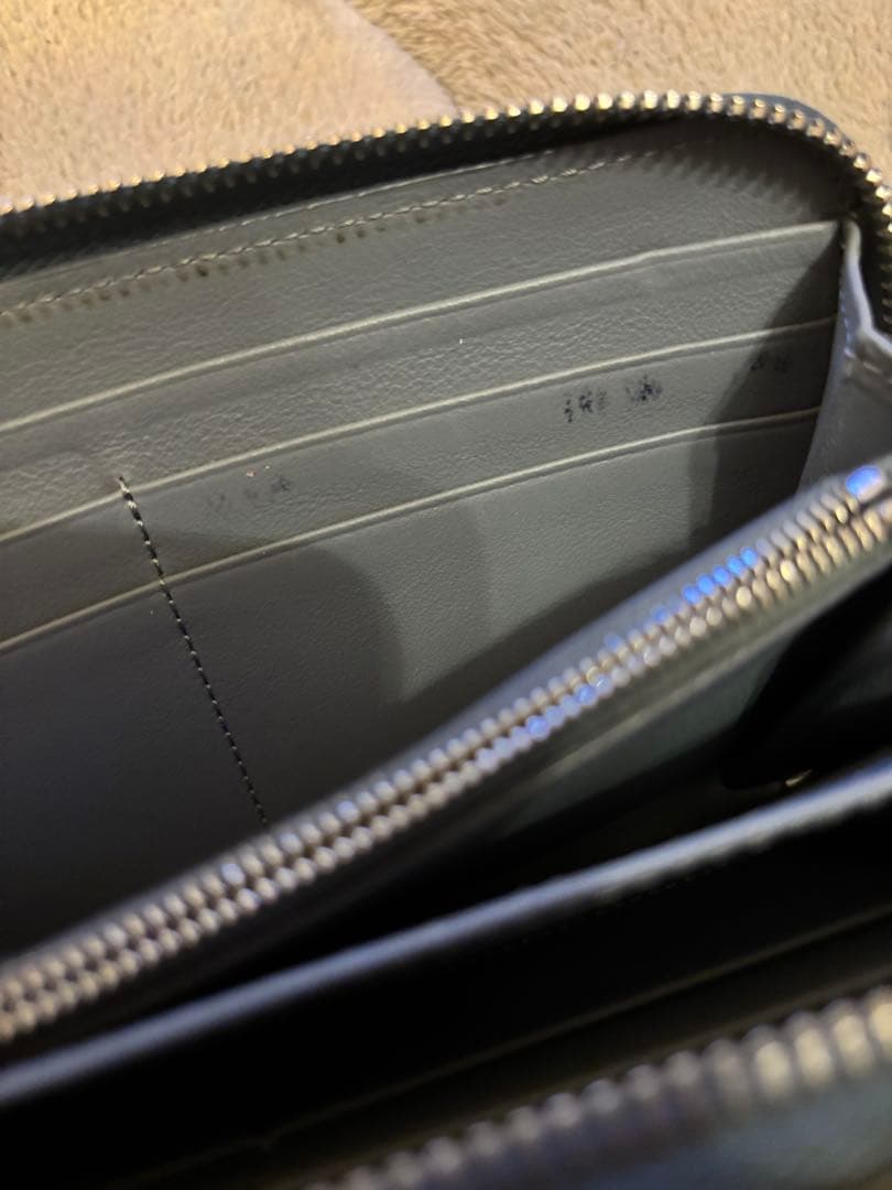 FENDI ピーカブー長財布