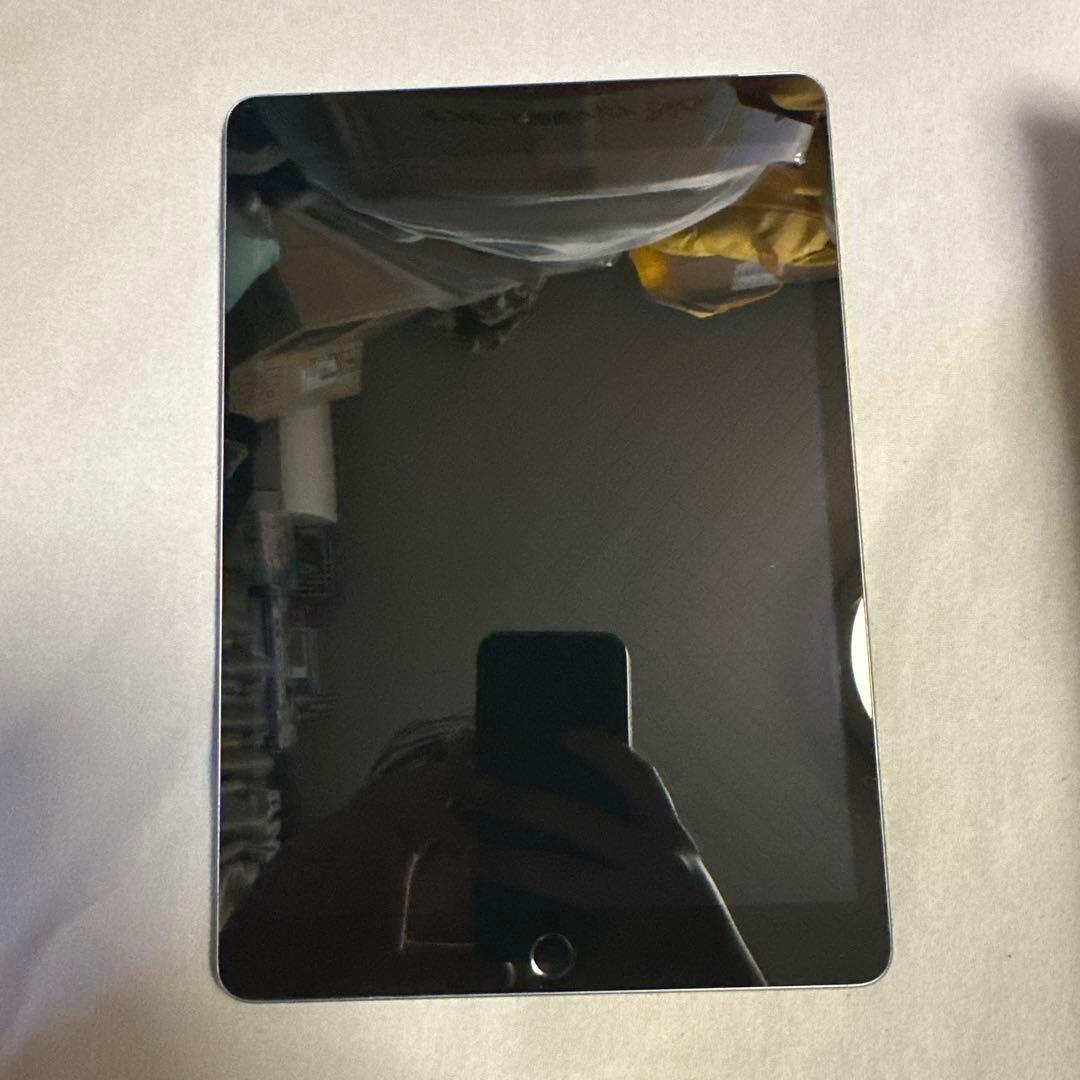 Apple iPad 第9世代 64GB SiMフリー 1