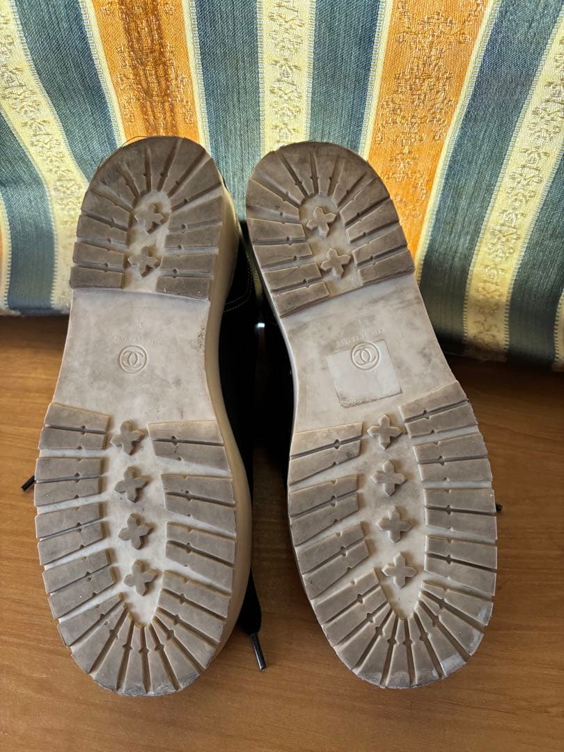 CHANEL ブラックレザー ココマークローカットスニーカー