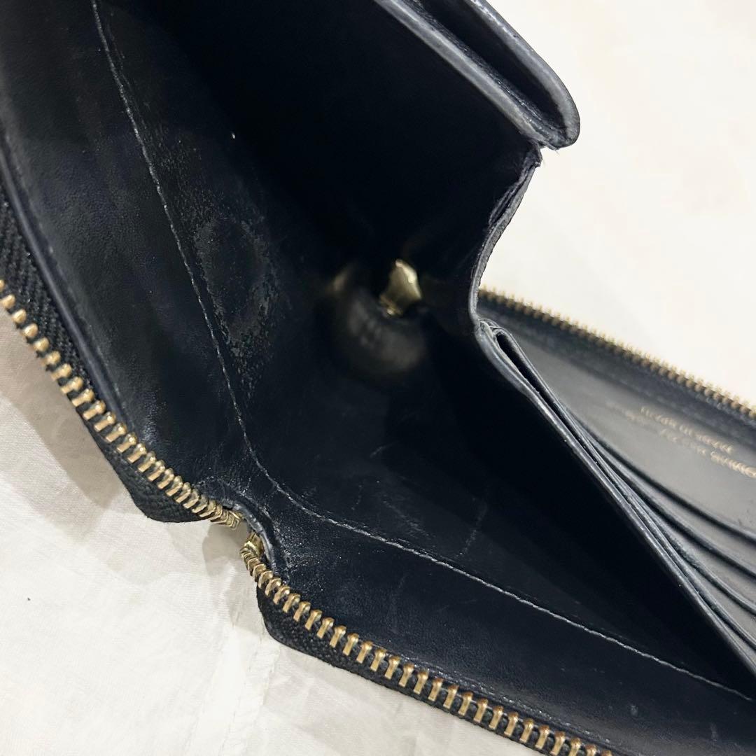 定価3万円 COMME des GARCONS LOGO EMBOSSED