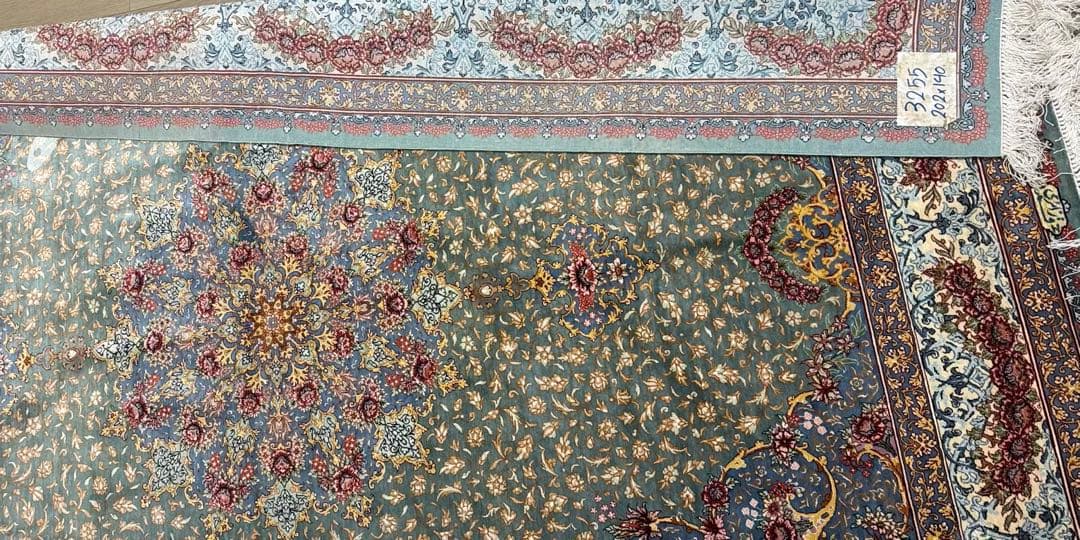 ペルシャ絨毯　クムシルク100%　ザエリ工房　189万円