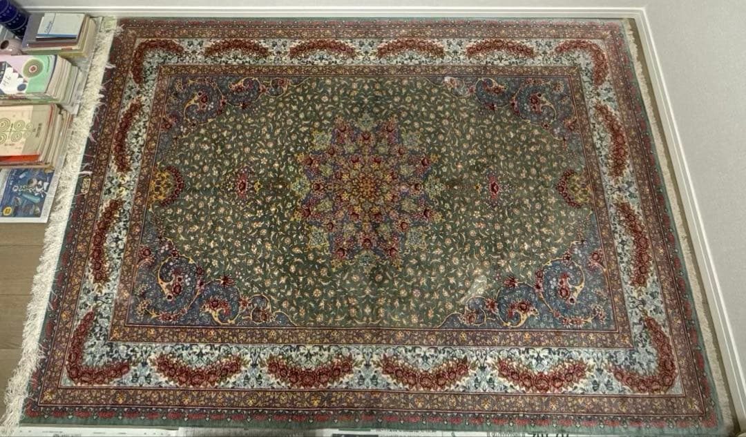 ペルシャ絨毯　クムシルク100%　ザエリ工房　189万円