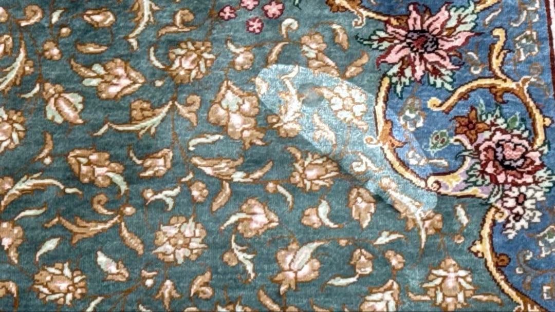 ペルシャ絨毯　クムシルク100%　ザエリ工房　189万円