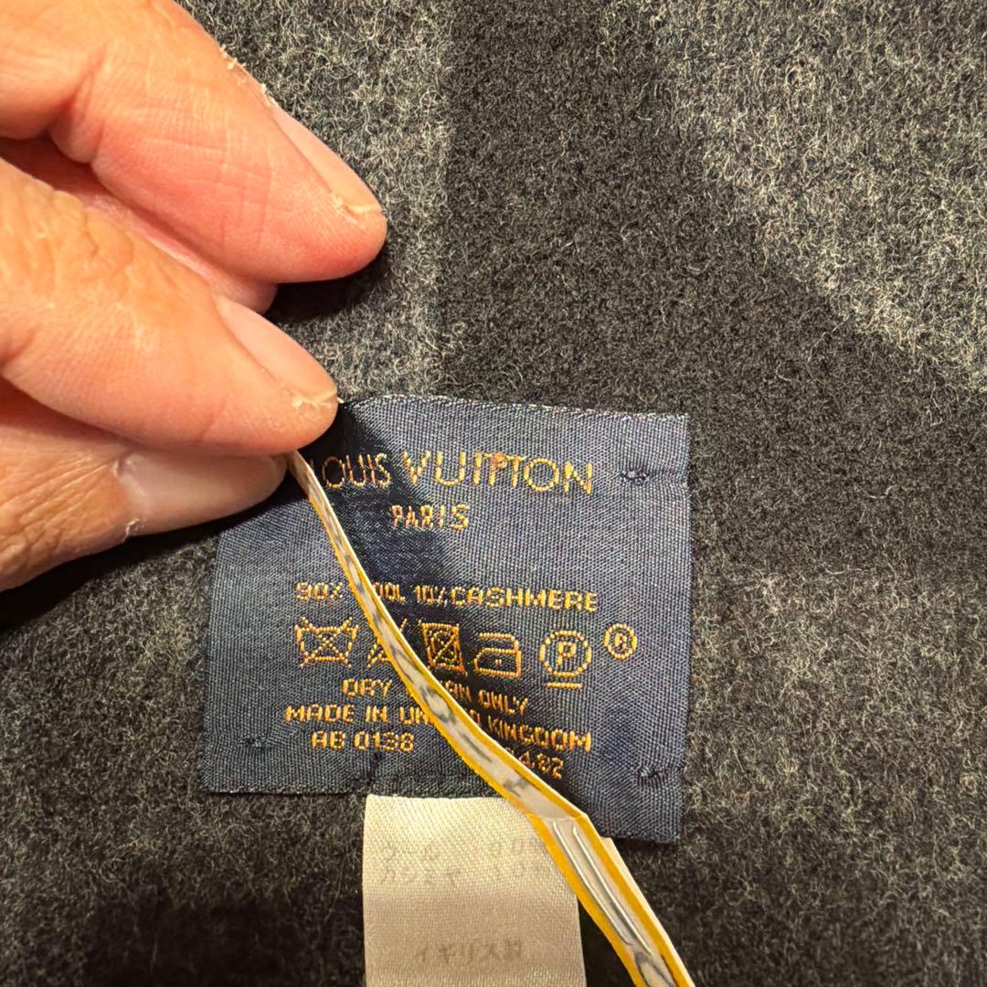 Louis Vuitton ロゴマフラー ブラック/グレー