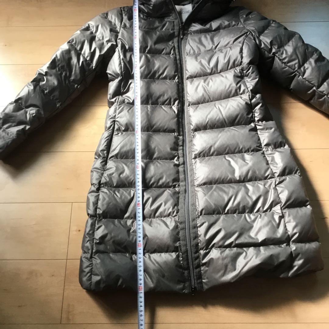 MONCLER グレー ダウンジャケット ウエストベルト付き