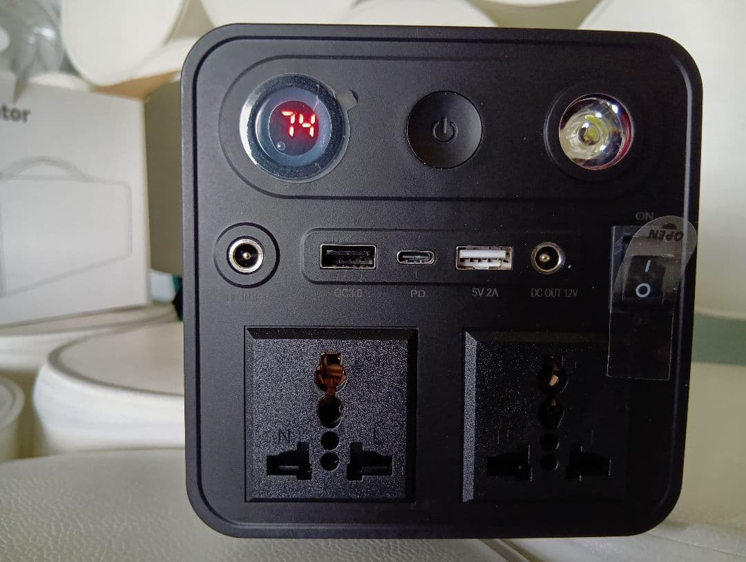 【新品未使用】 動作確認済み★ポータブル電源 300w/90,000mah