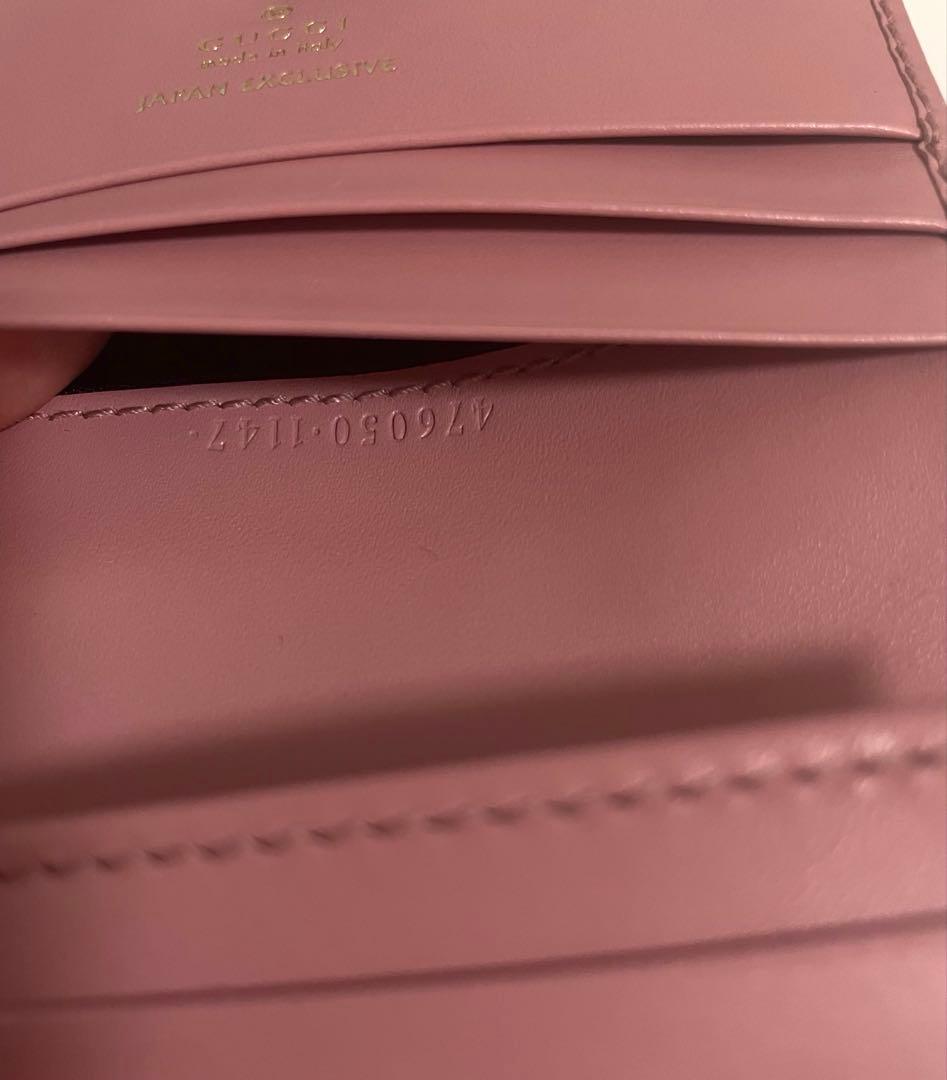 【お値下げ中】Gucci 二つ折り財布 ピンク チェリー装飾