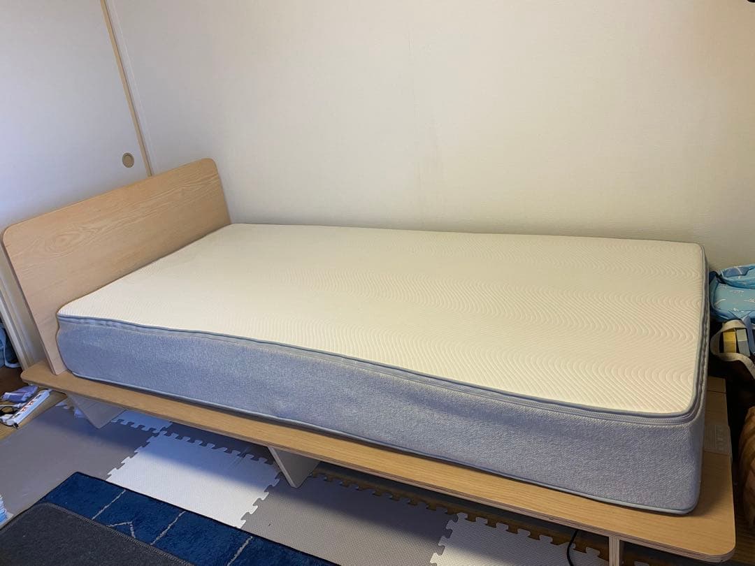 近隣地域限定送料無料❗️koala コアラマットレス ベッドフレーム (シングル)