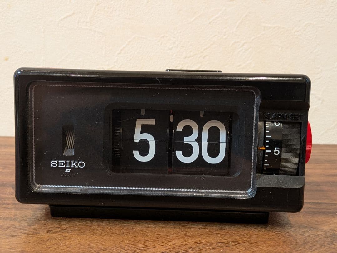 70s 昭和レトロ SEIKO DP690T パタパタ時計 レッド ブラック