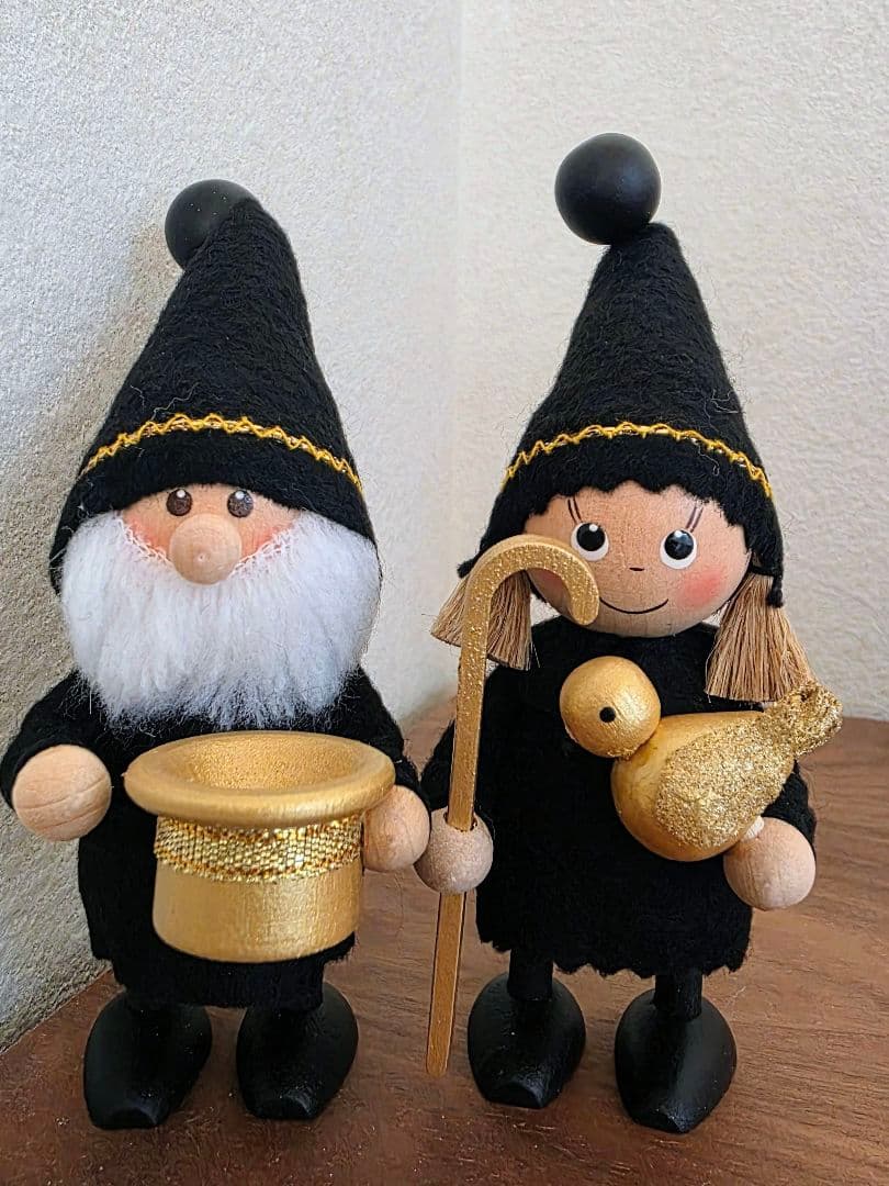 ノルディカニッセ　Happy celebrate　マジックをするニッセ