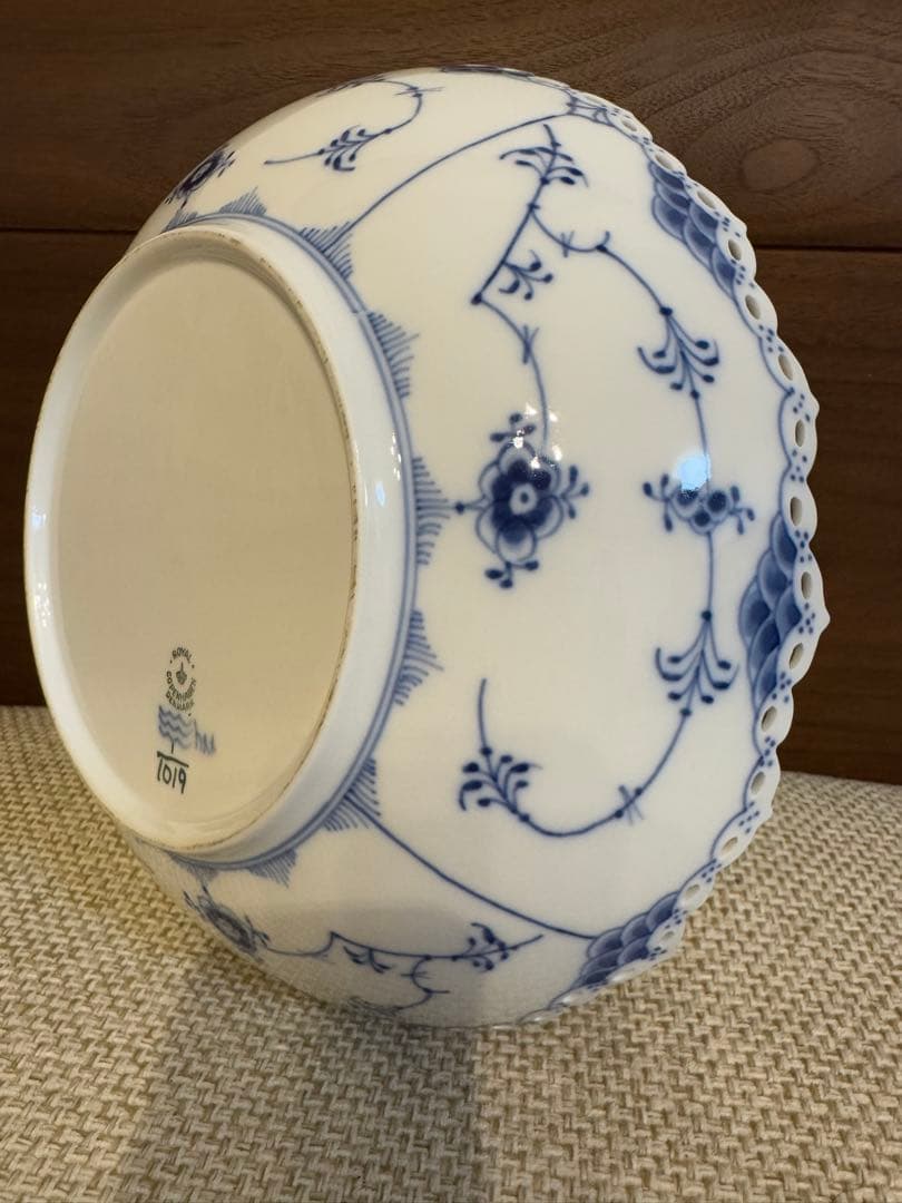【お値下げ】ロイヤルコペンハーゲン フルーテッド フルレース 28cm ボウル