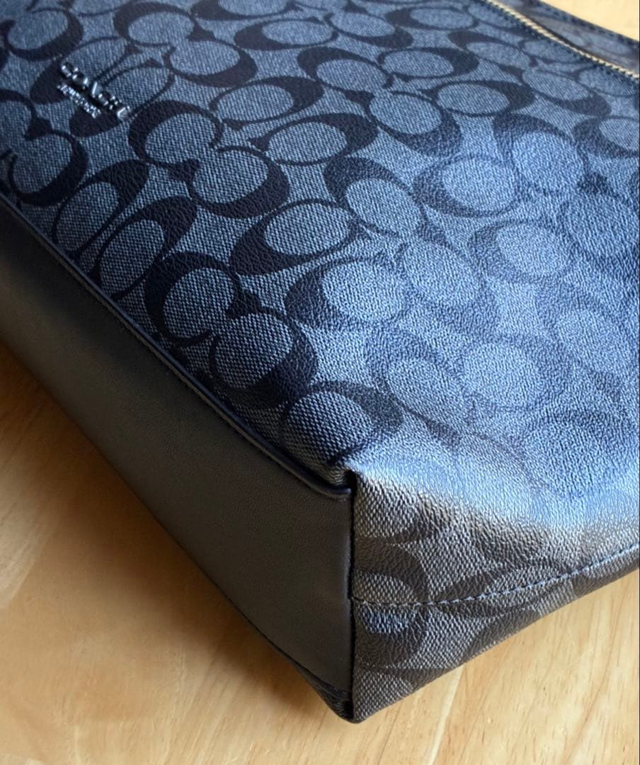 本日終了　美品　COACH グラハムメッセンジャーバッグ レザーPVC