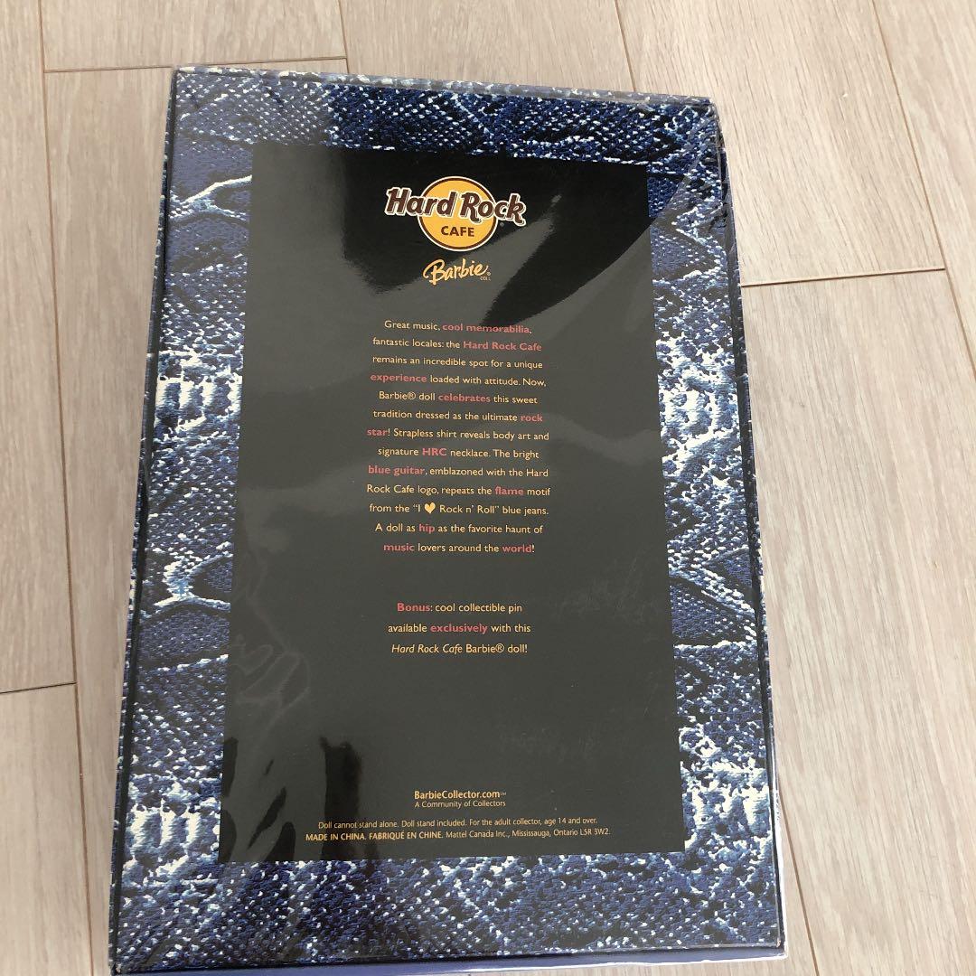 2005年ハードロックカフェのバービー　タトゥー限定ピンバッチ付きRockコラボ