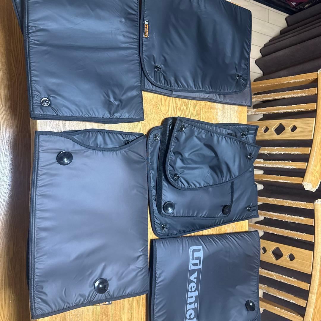 UI vehicle 200系 ハイエースワイド 遮光パッドリア５面　6型