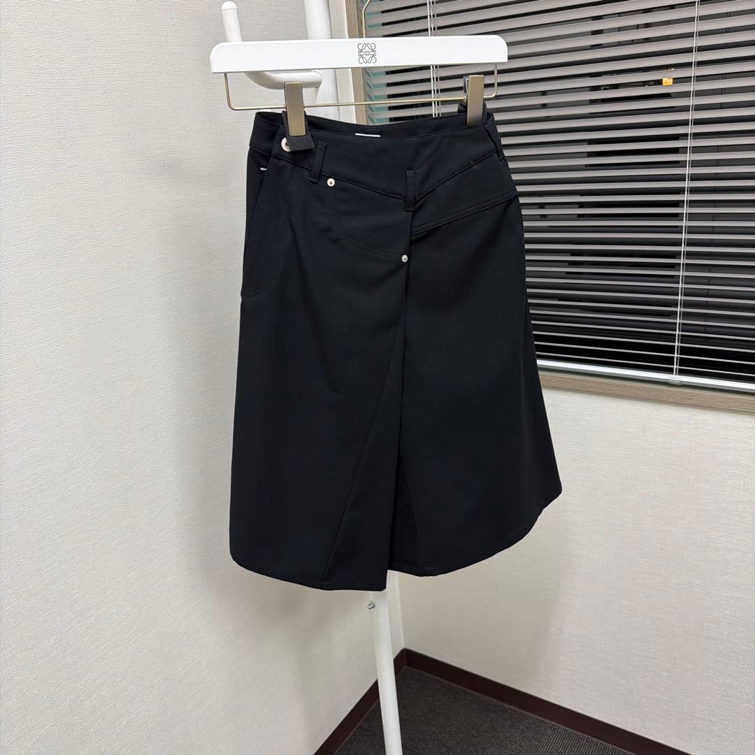 ロエベスカート