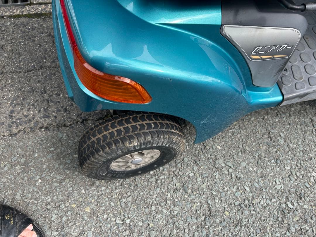 スズキ セニアカーET4D完動品！純正バッテリーで満タン充電4個ランプ点いてます