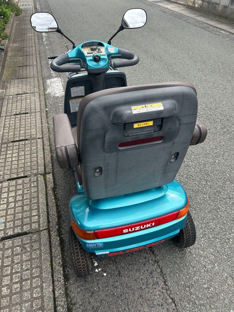 スズキ セニアカーET4D完動品！純正バッテリーで満タン充電4個ランプ点いてます