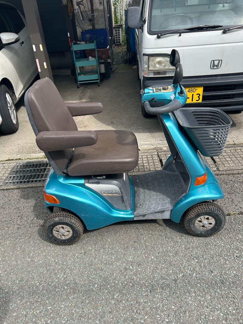 スズキ セニアカーET4D完動品！純正バッテリーで満タン充電4個ランプ点いてます