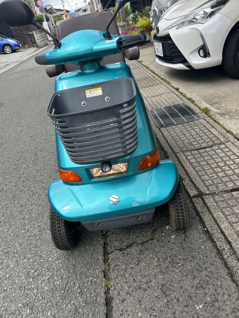 スズキ セニアカーET4D完動品！純正バッテリーで満タン充電4個ランプ点いてます