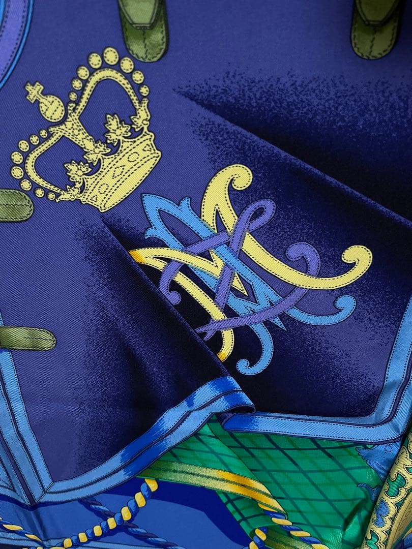 新品同様 エルメス HERMES カレ90 GRANDE TENUE 馬の礼装