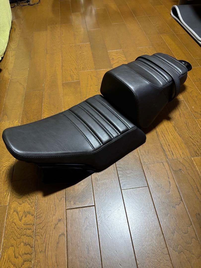 時間限定セール美品ハーレーシート 2023ストリートグライド使用数回 元値１７万