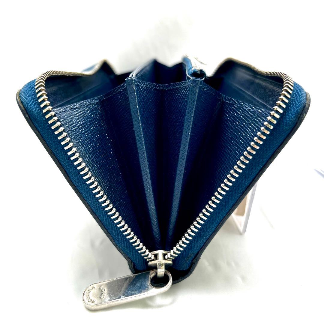 ルイヴィトン　 エピ ジッピーウォレット ネイビー ラウンドジップ 長財布