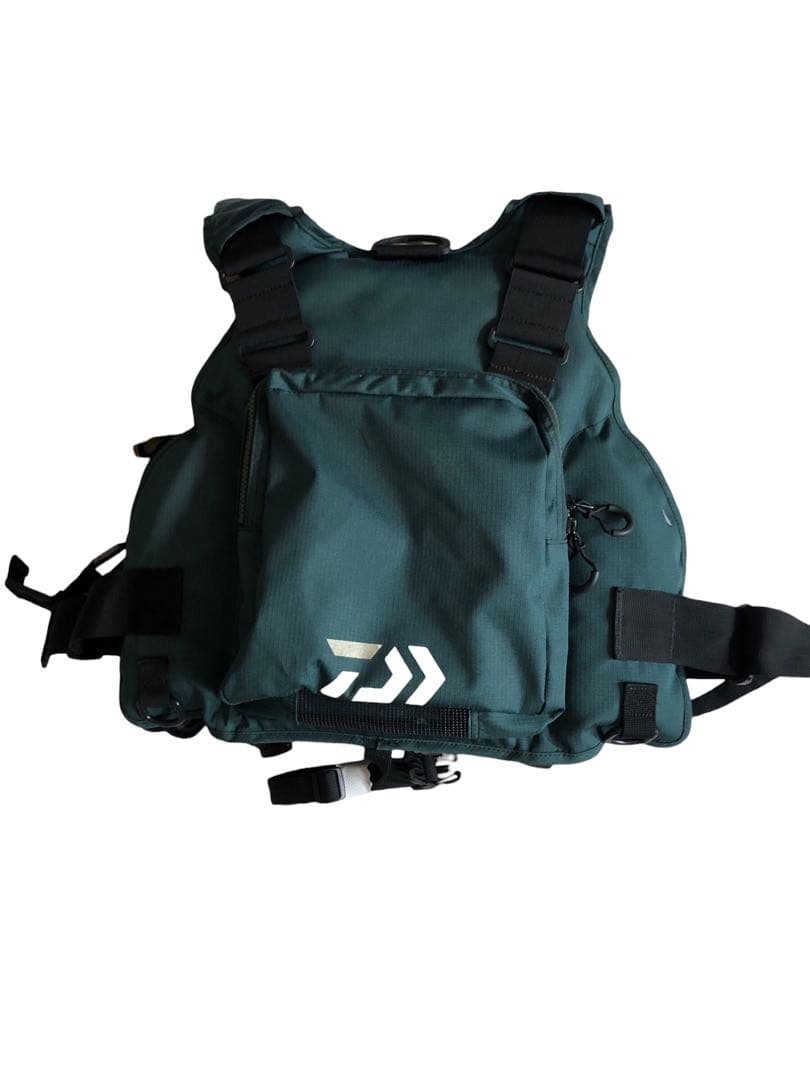 超おすぎ さまご予約商品 Daiwa DF-6206 緑色 フィッシングベスト