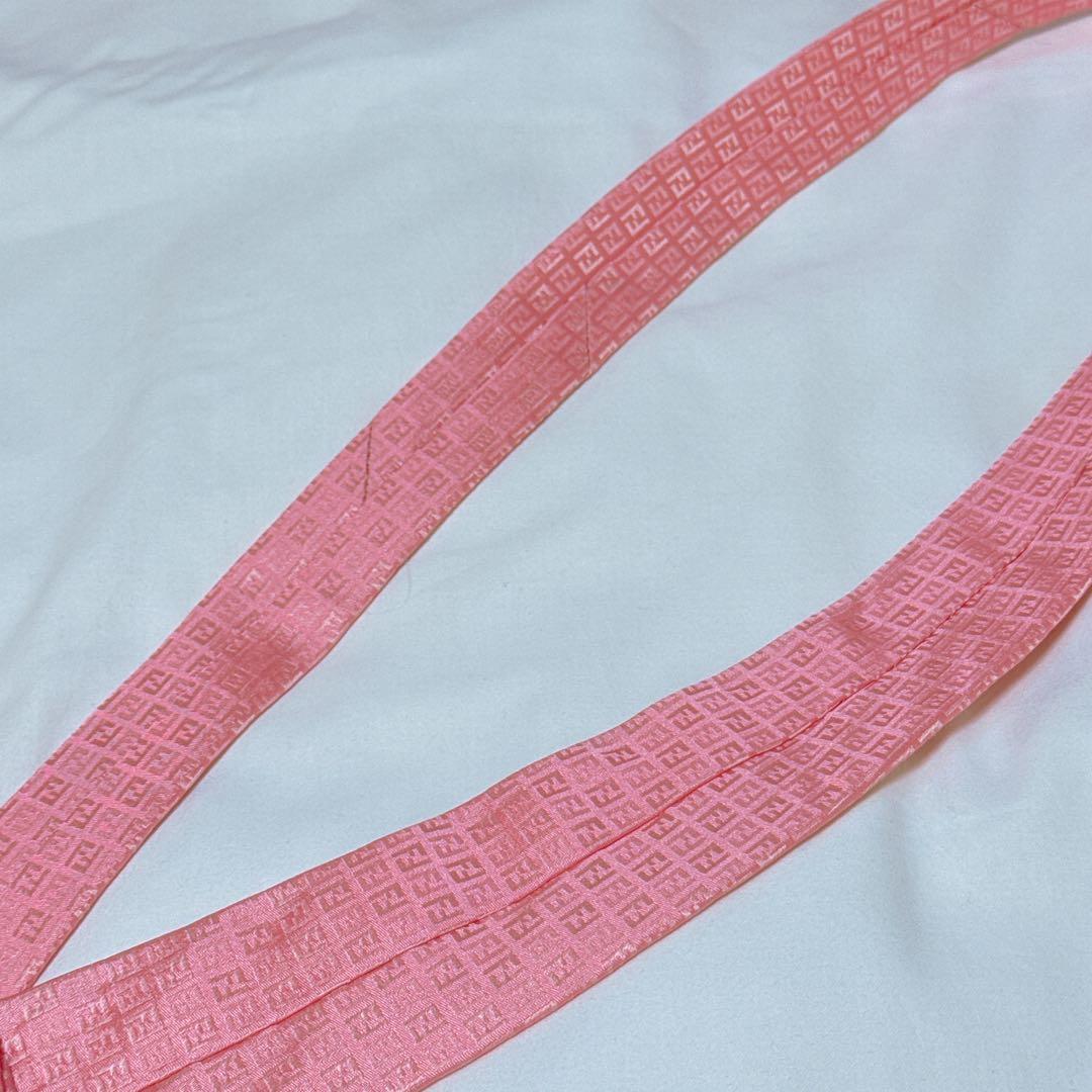 《極美品》FENDI ネクタイ ピンク ズッカ ジャガード 光沢